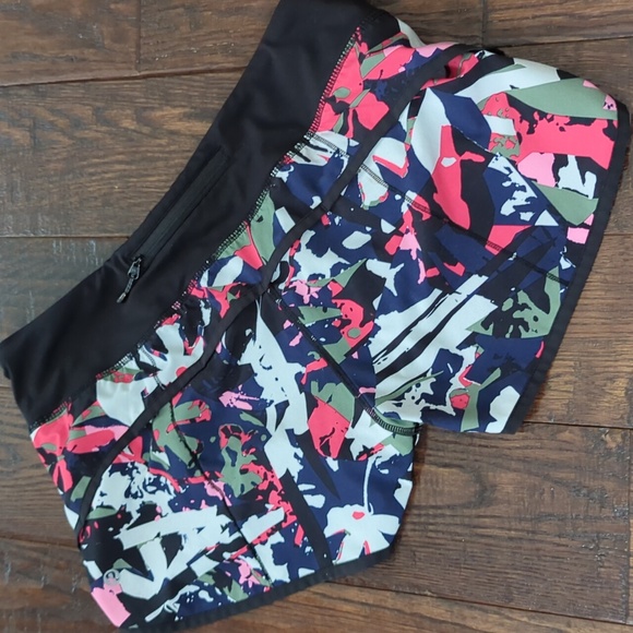 LULULEMON I Multi-Color Hotty Hot Pop Cut Boom Juice Lined Running Shorts, 8 - Picture 6 of 16